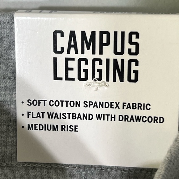 PINK Victoria’s Secret Leggings - Picture 4 of 5